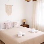 Apartment Sounio Garden Retreat