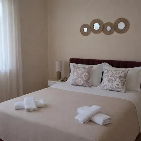 Sounio Garden Retreat *